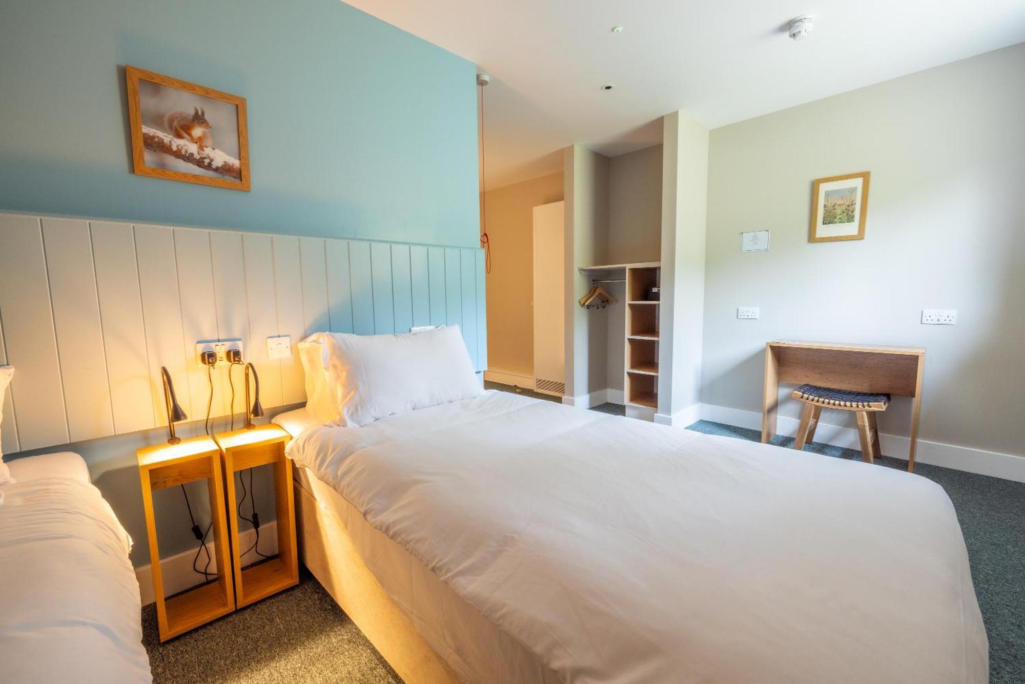 An Spiris Accommodation At Dundreggan Rewilding Centre エクステリア 写真